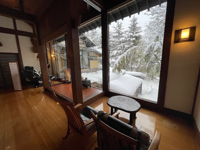 Japan, the Emerging Ski Destination -A Ski Trip 33 Years in the Making