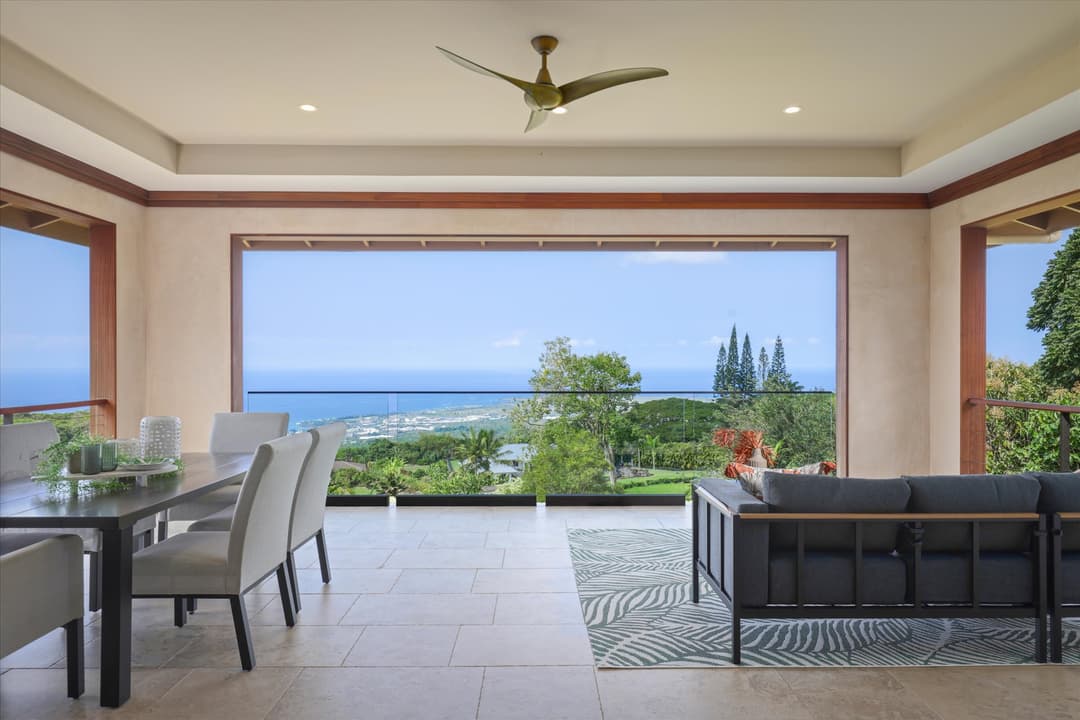A Rare Holualoa Estate That Defines Island Living 75-2620 Keopu Lani Rd.