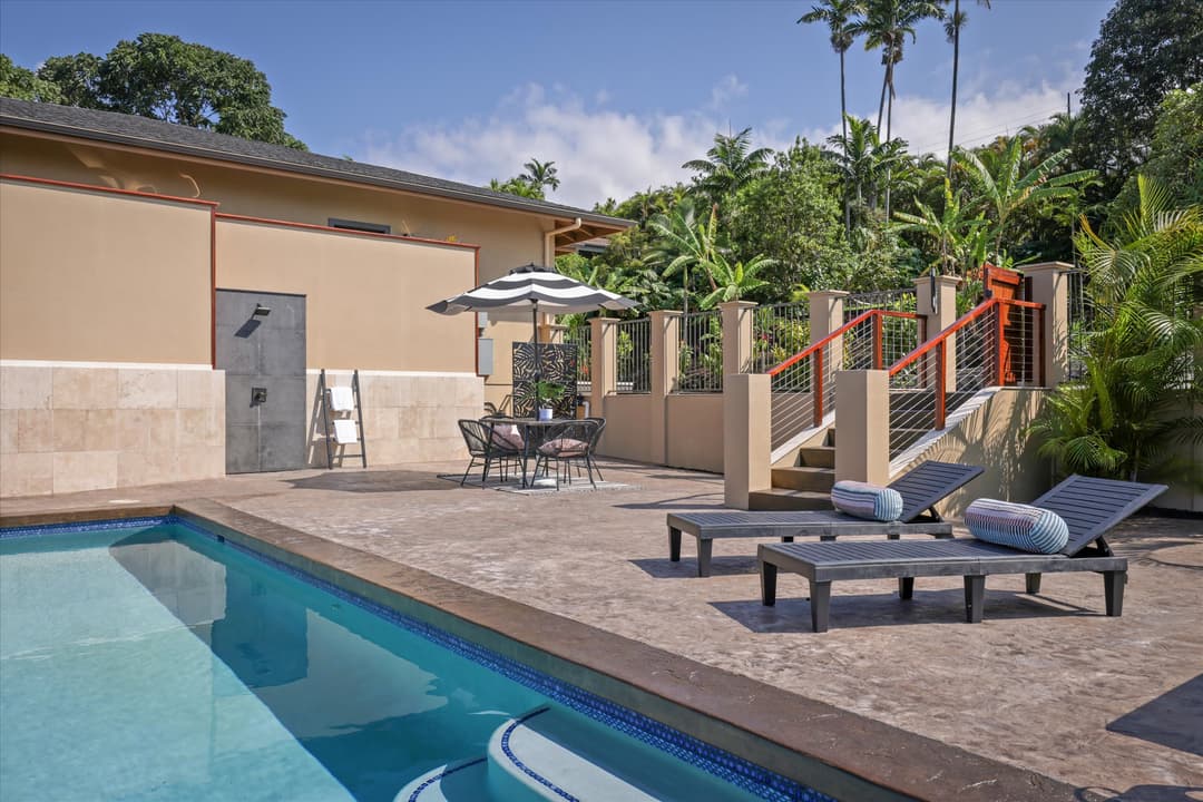A Rare Holualoa Estate That Defines Island Living 75-2620 Keopu Lani Rd.