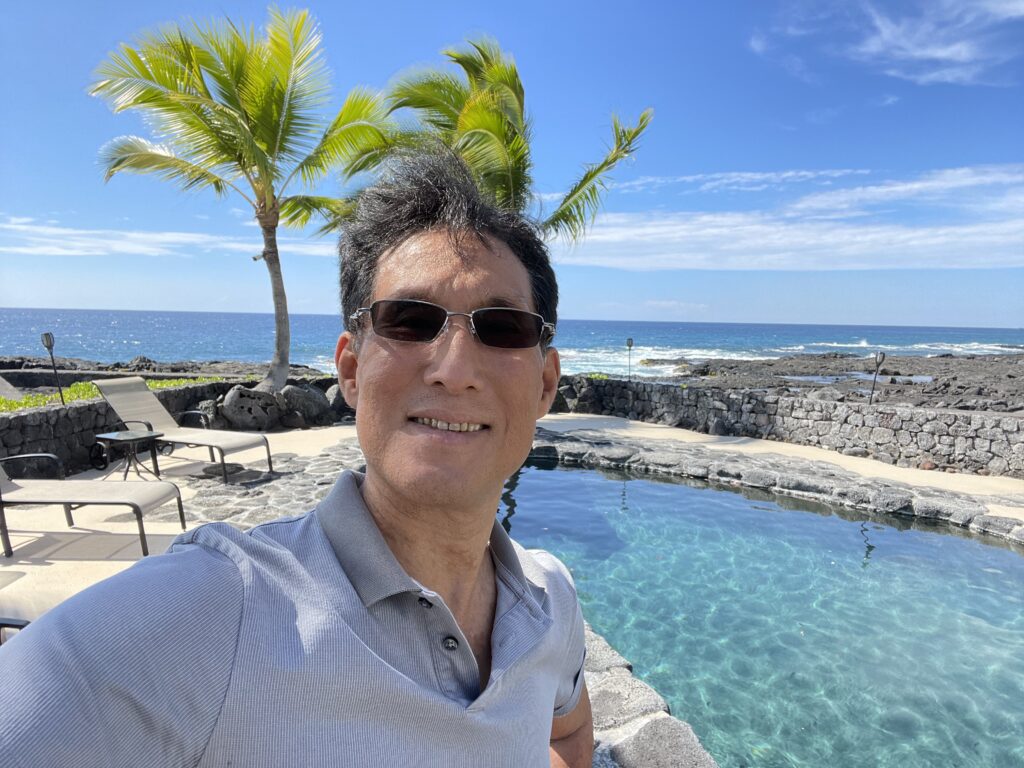 Ocean front home in Kona Bay Estates